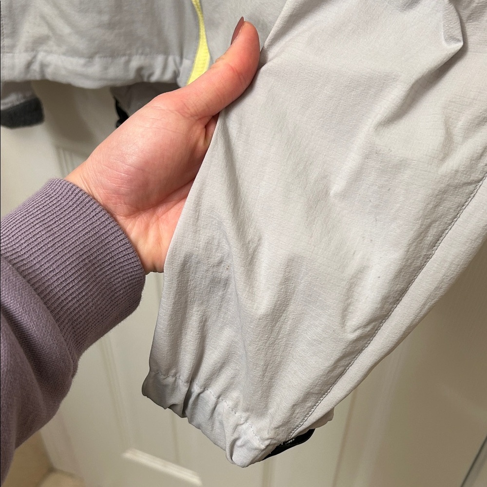 Arc'teryx Gray windbreaker - Picture 3 of 3